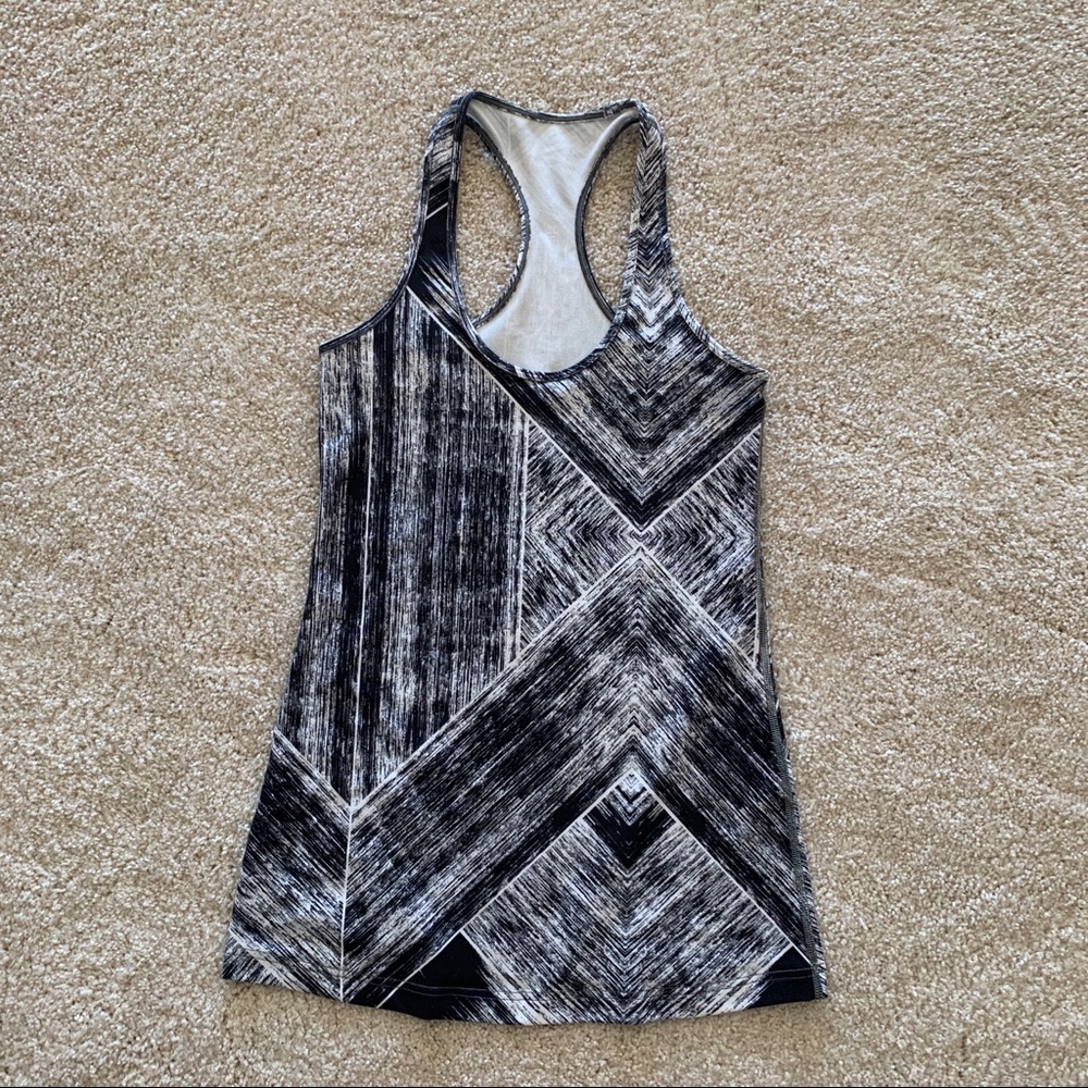 Lululemon tank top